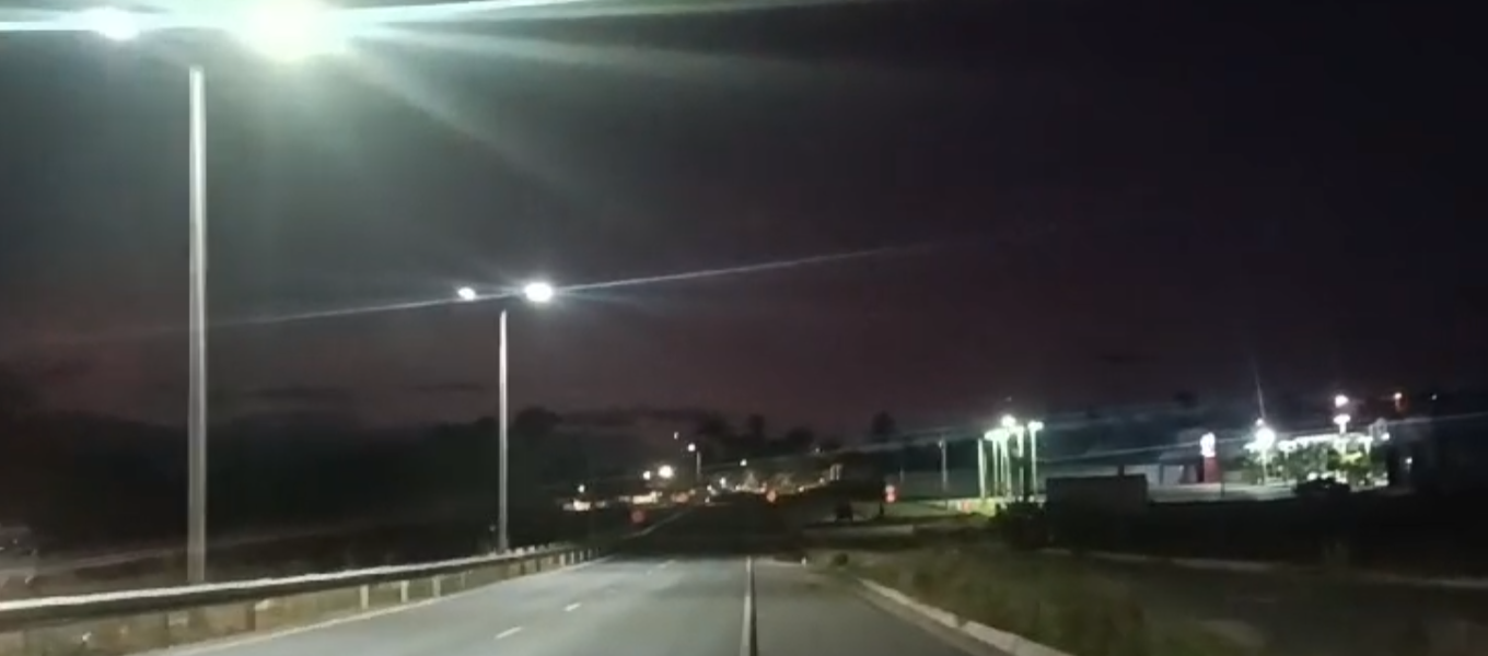 High-Brightness 150W Solar Street Light Solution for Main Roads