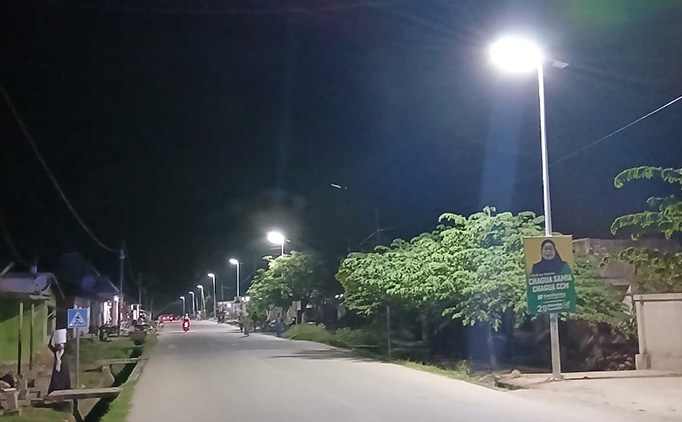 Tanzania 100 Sets All In One Solar Street Light Project Tanzania 100 Sets All In One Solar Street Light Project